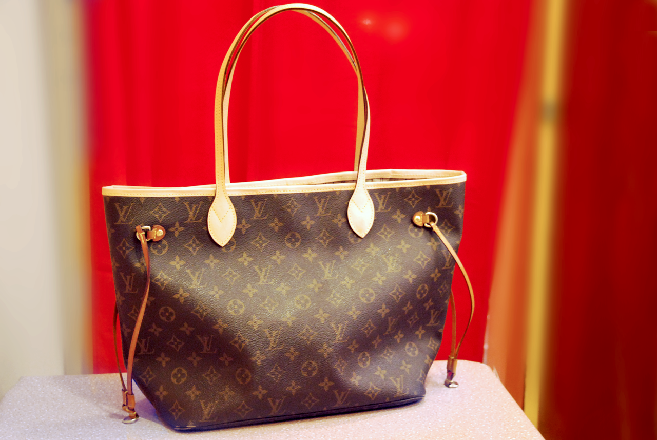 Ricoloritura e sostituzione zip borsa Louis Vuitton » ShoeHome